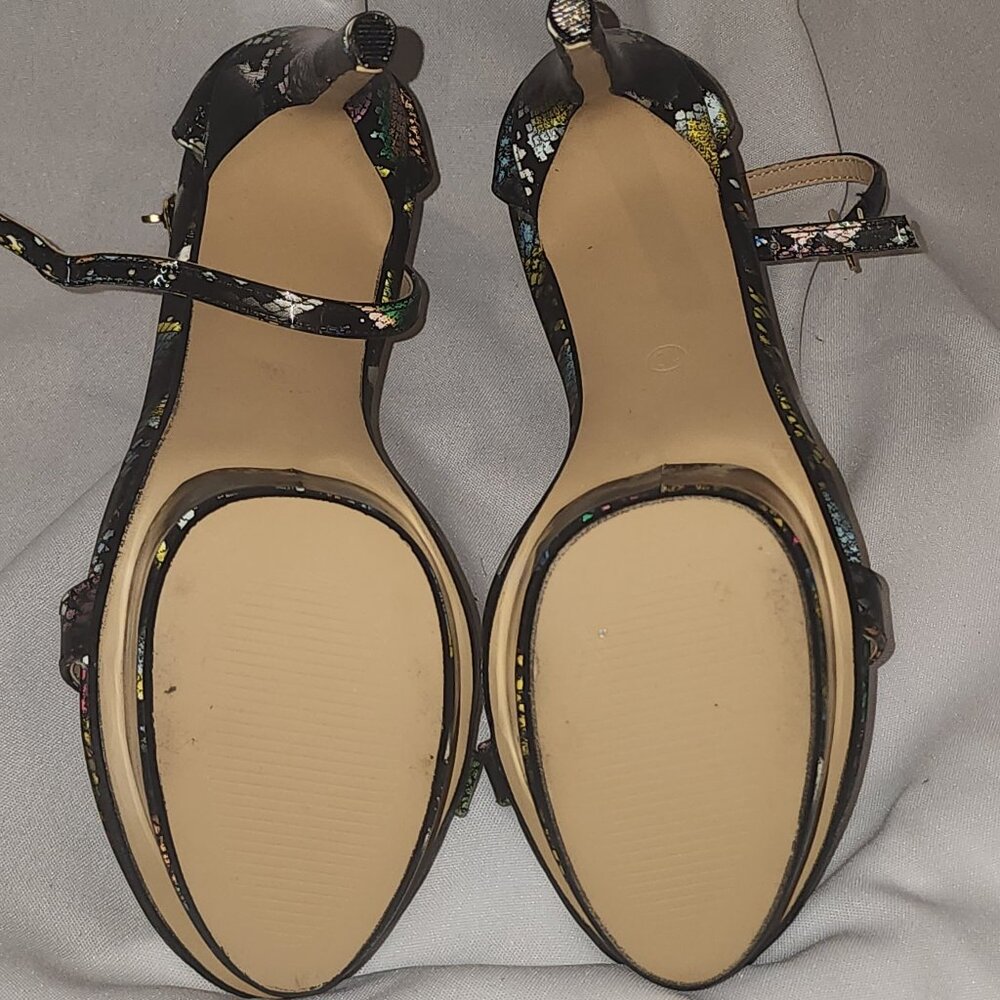 Lemon Drop Heels - Picture 4 of 4